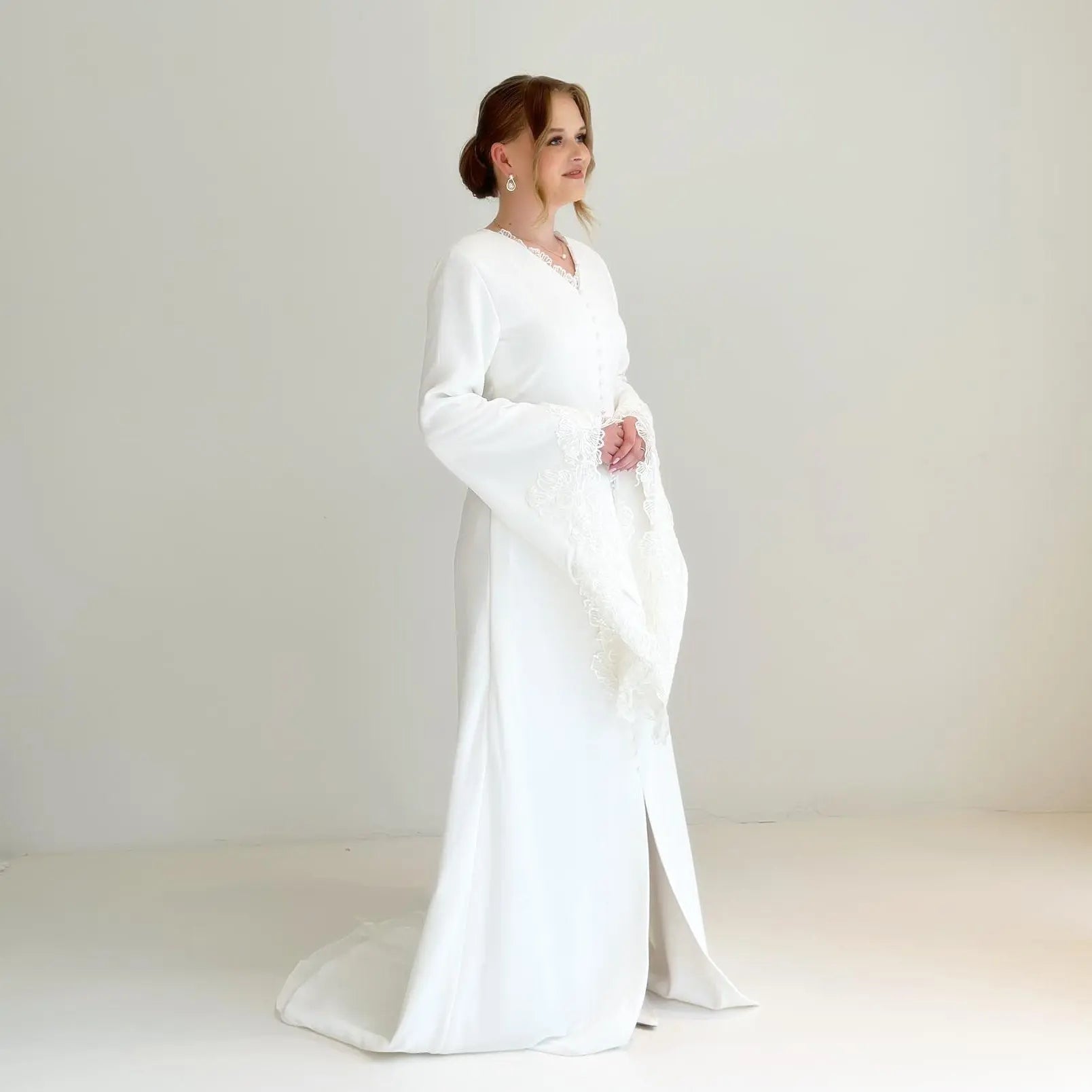 Elegant White Pearl High Neck Long Sleeve Wedding Dress with Veil SW584