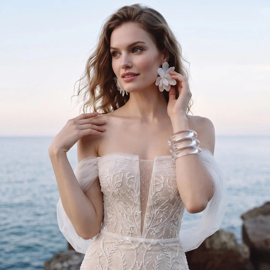 White Nude Lace Mermaid Wedding Dress Luxury Beaded Sequins   Tulle Gloves SW161