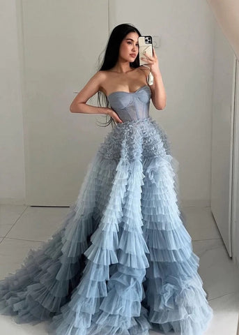 Kaia | Langes Ballkleid aus Tüll mit Herzausschnitt und Rüschen in A-Linie