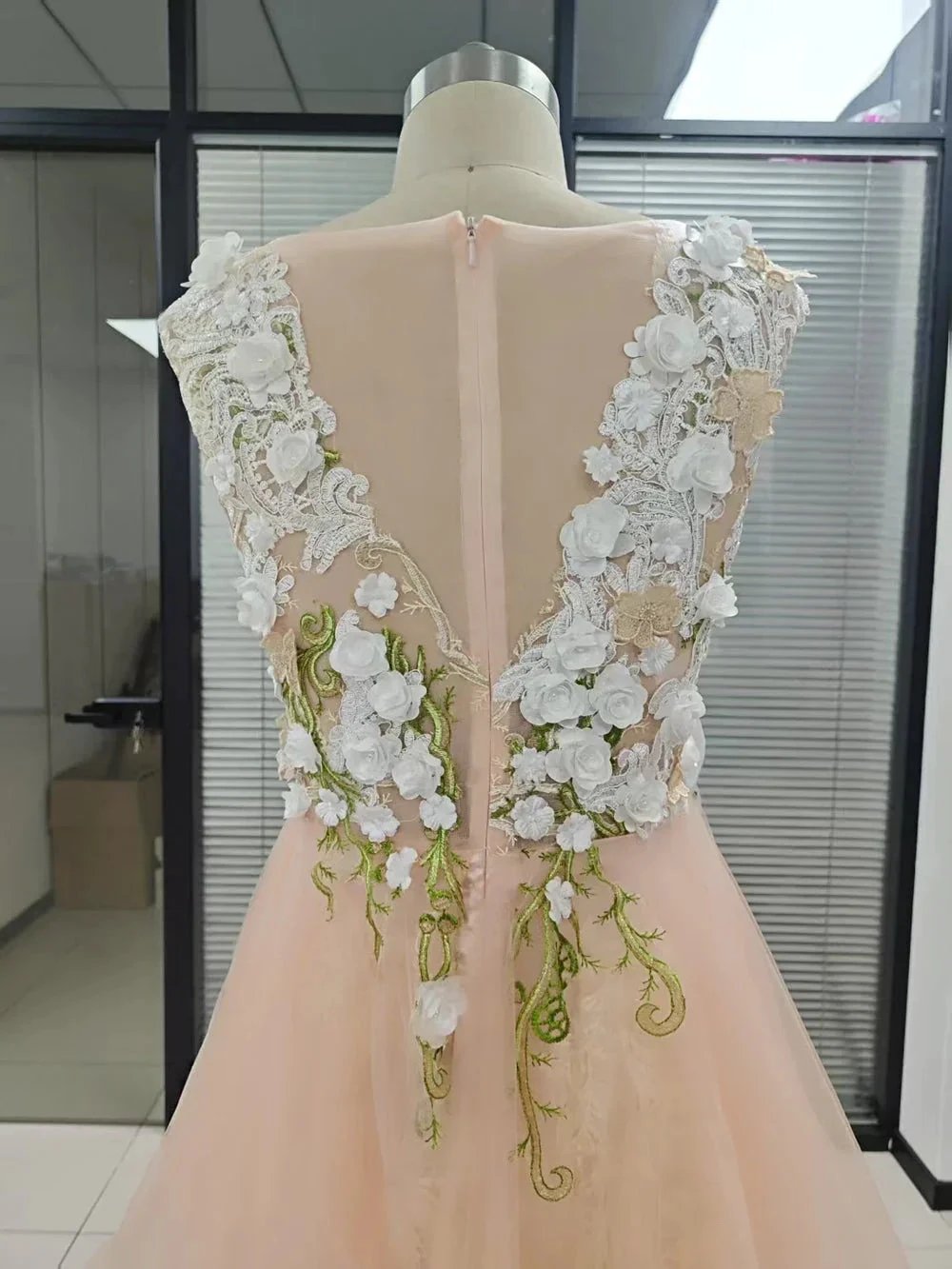 Elegant Tulle A-line V-neck Floral Lace Prom Dresses Formal Evening Party Gown by Musebridals