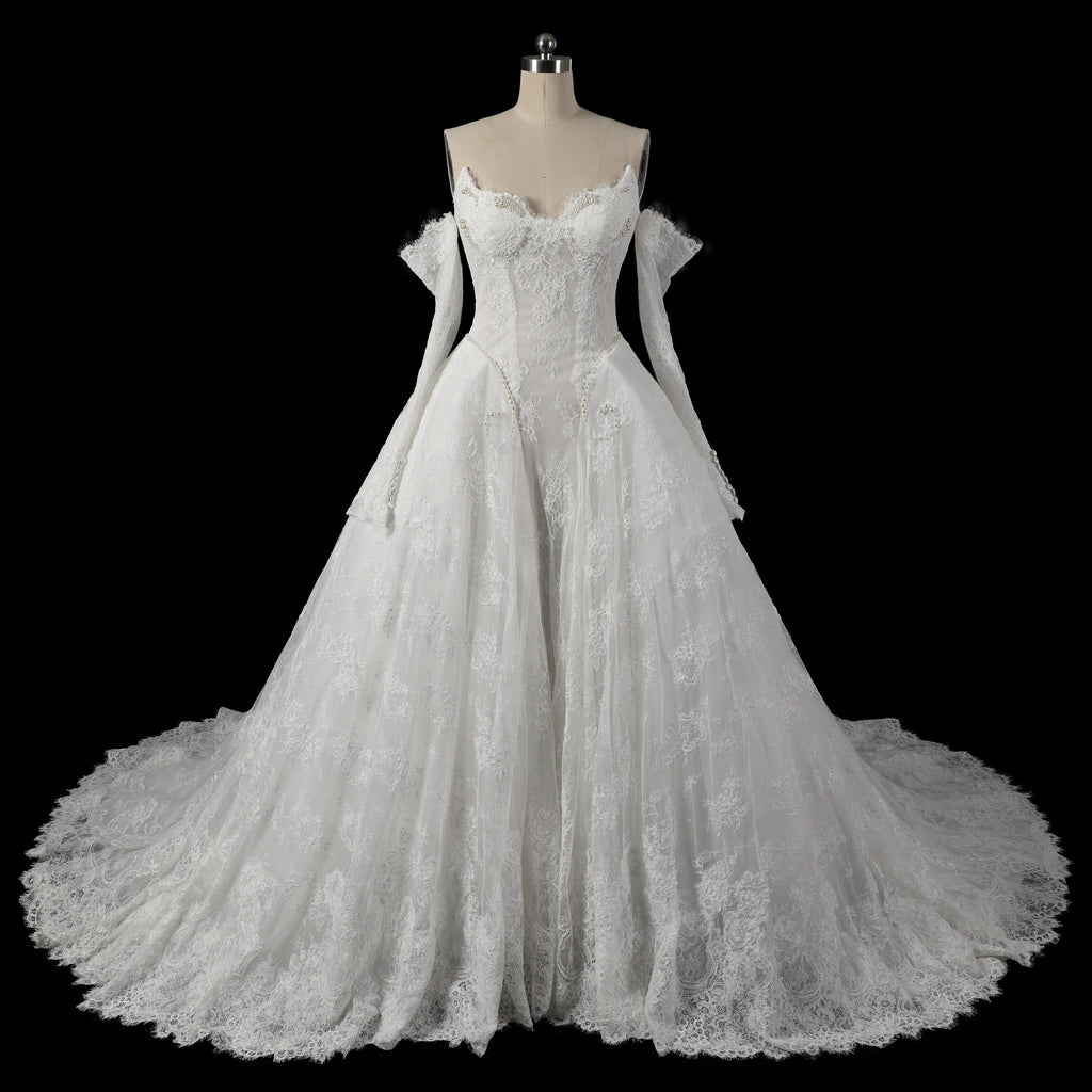 Off White Luxury Ball Gown Wedding Dress Beaded With Veil SW715