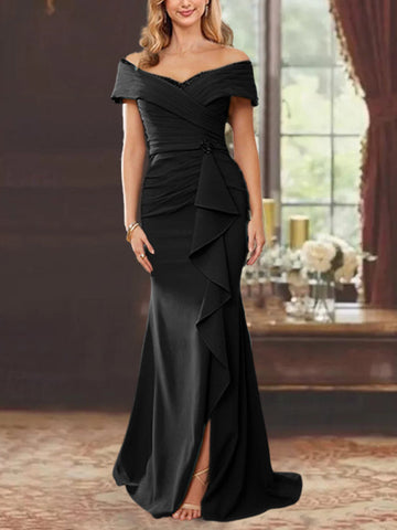 Vestidos para madre de la novia con corte tubo, hombros descubiertos, sin mangas, largo hasta el suelo y volantes 
