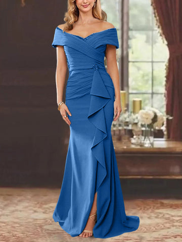 Vestidos para madre de la novia con corte tubo, hombros descubiertos, sin mangas, largo hasta el suelo y volantes 