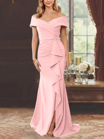 Vestidos para madre de la novia con corte tubo, hombros descubiertos, sin mangas, largo hasta el suelo y volantes 