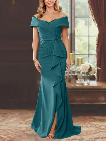 Vestidos para madre de la novia con corte tubo, hombros descubiertos, sin mangas, largo hasta el suelo y volantes 