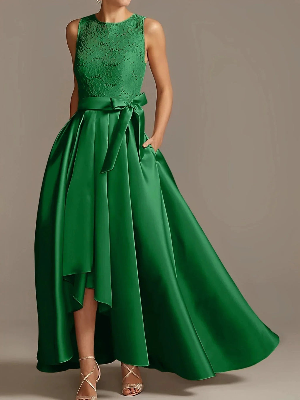 A-Line/Princess Jewel Neck Sleeveless Mother Of The Bride Dresses With Pleats Lace by Dreamylily