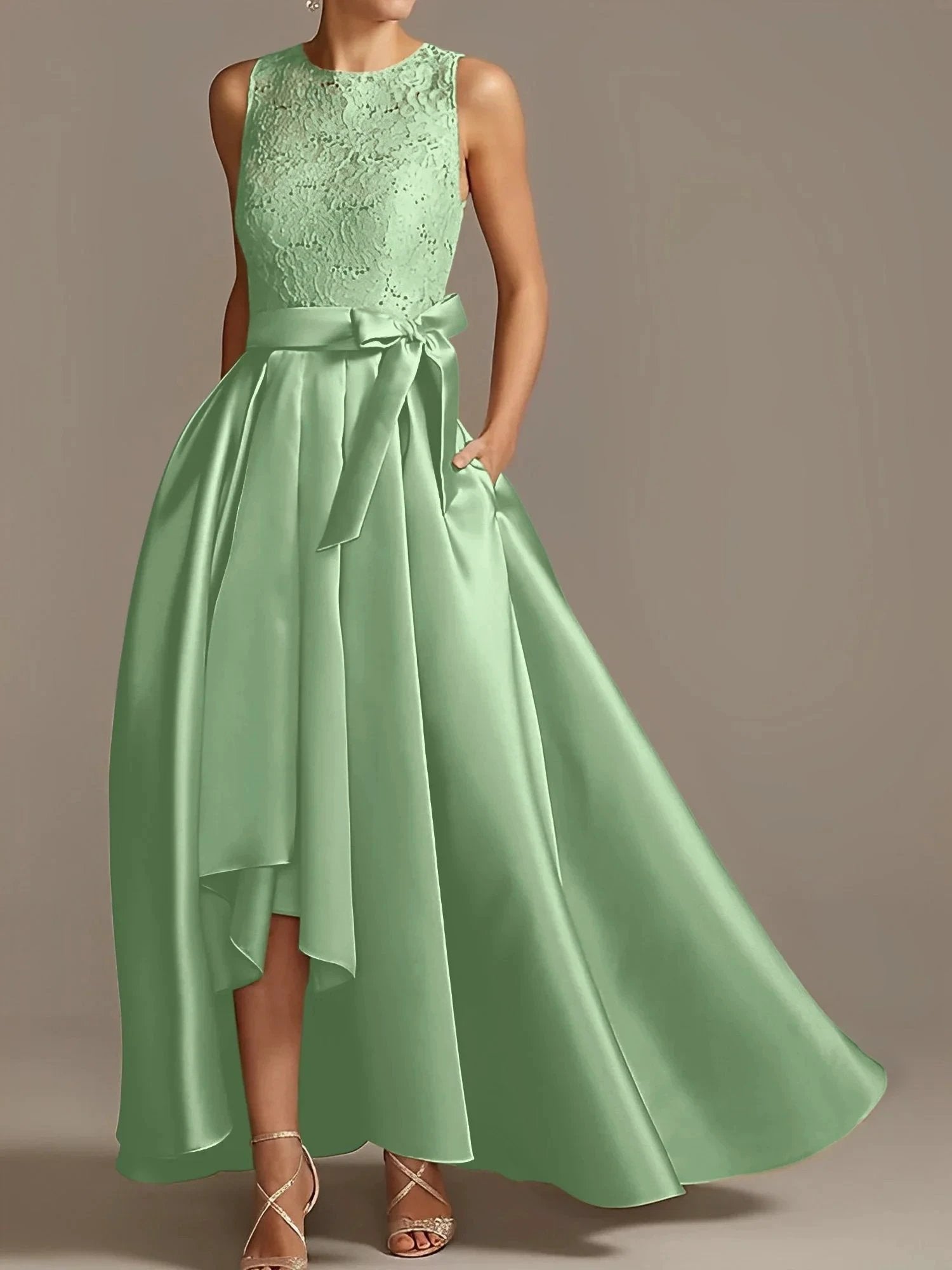 A-Line/Princess Jewel Neck Sleeveless Mother Of The Bride Dresses With Pleats Lace by Dreamylily