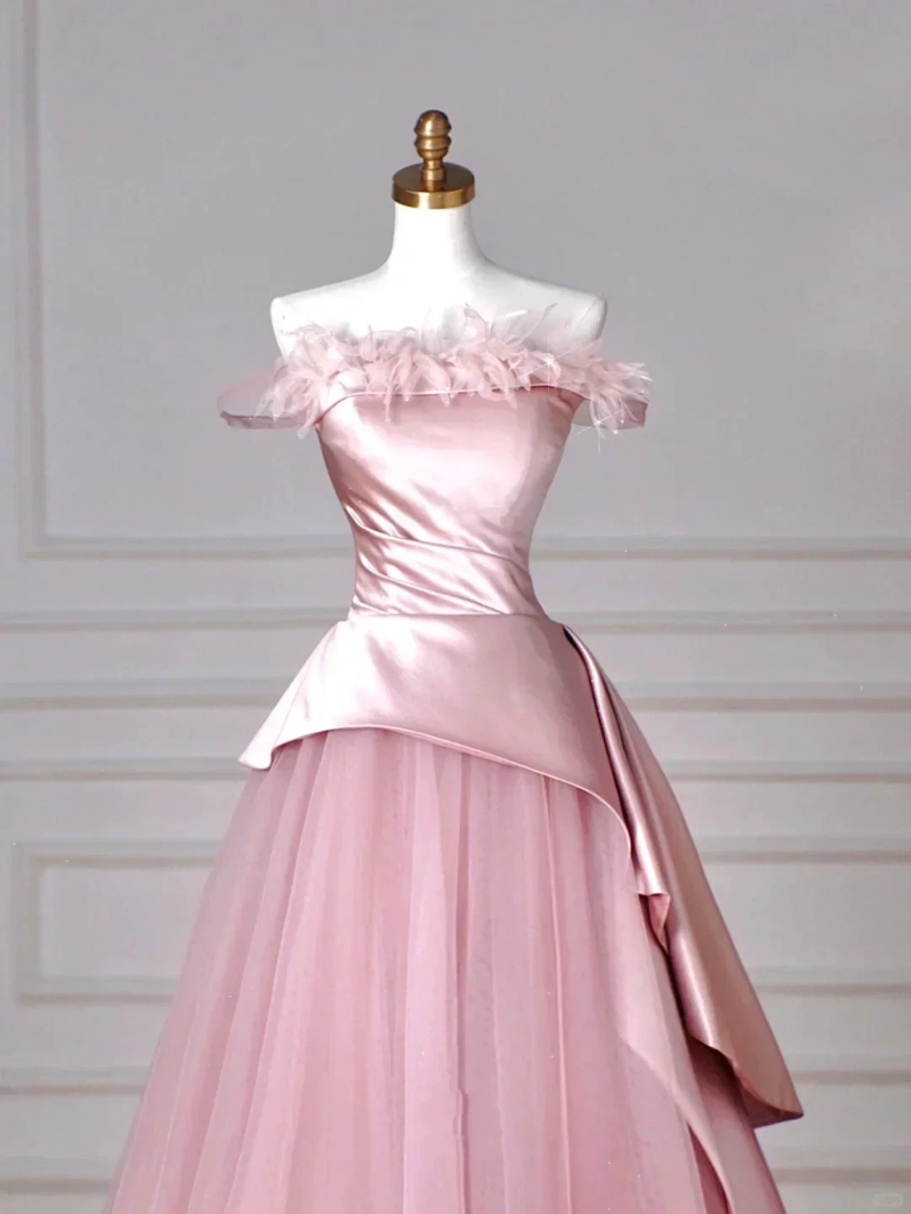 Elegant Feathers Neck Strapless Tulle Satin Ball Gown Pink A Line Prom Evening Dress Y8629 by simplepromdress