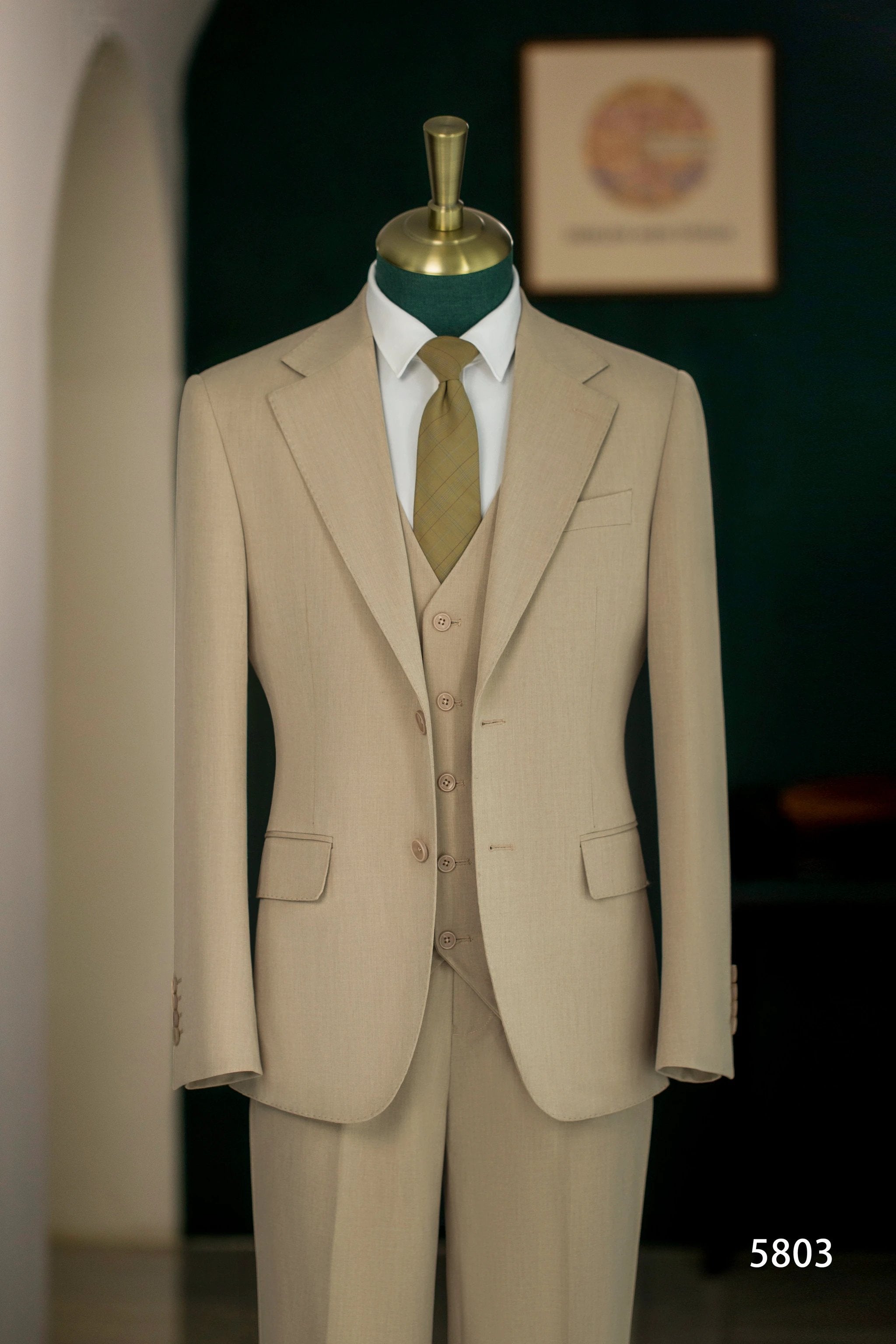 Beige Linen Blend 3-Piece Wedding Suit | Tailored Groom & Groomsmen Attire by 男装