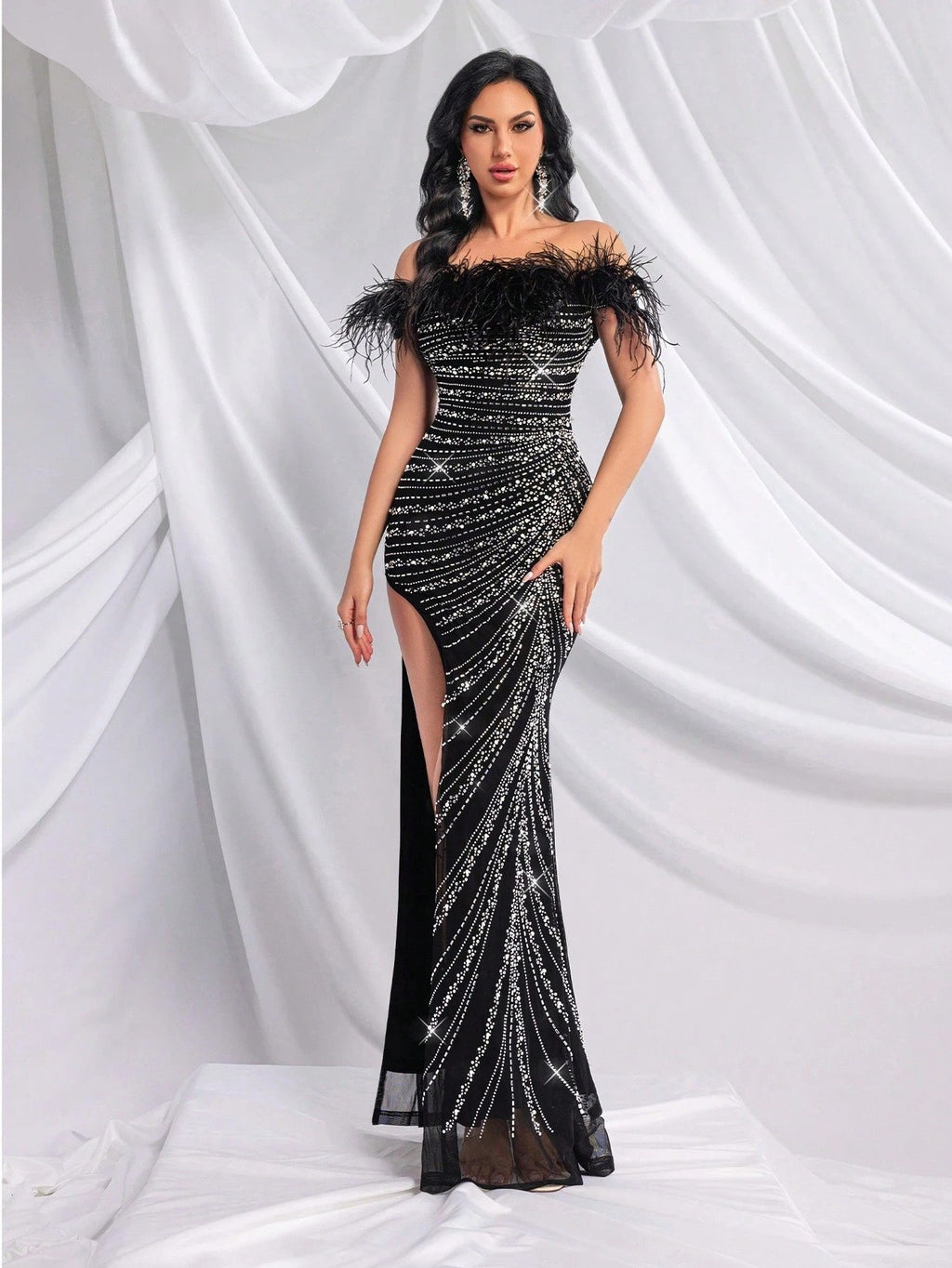QOQ Fashionable And Elegant Black Faux Fur Patchwork Shoulder Dress Rhinestone Embellished Suitable For Formal Dinners And Galas - view 3