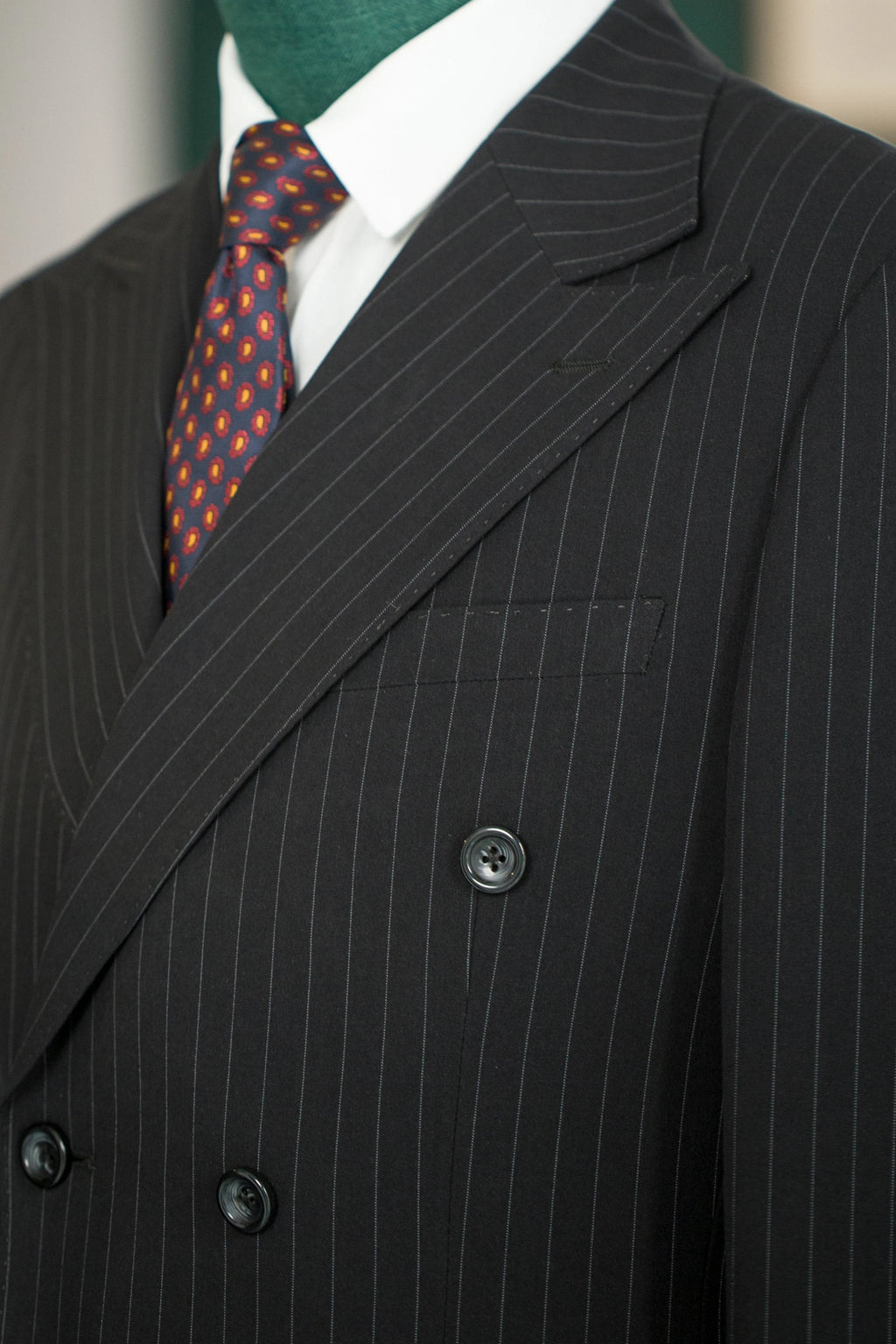 Black Pinstripe Wool Double-Breasted 3-Piece Wedding Suit | Tailored Groom & Groomsmen Attire by 男装