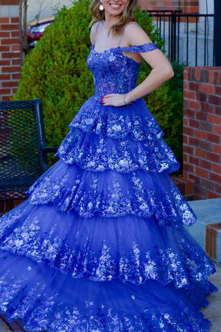 Maureen | Langes Ballkleid aus Tüll mit Pailletten, schulterfreien Rüschen und Stufen