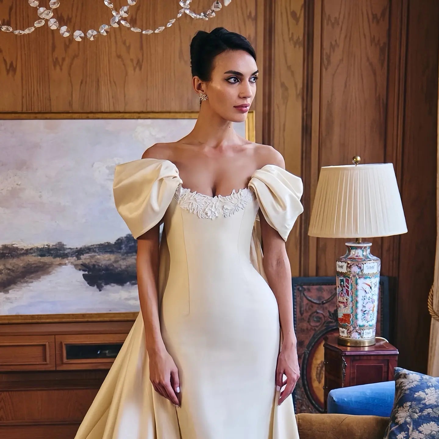 Luxury Ivory Off-the-Shoulder Satin Wedding Dress with Puff Sleeves SW230