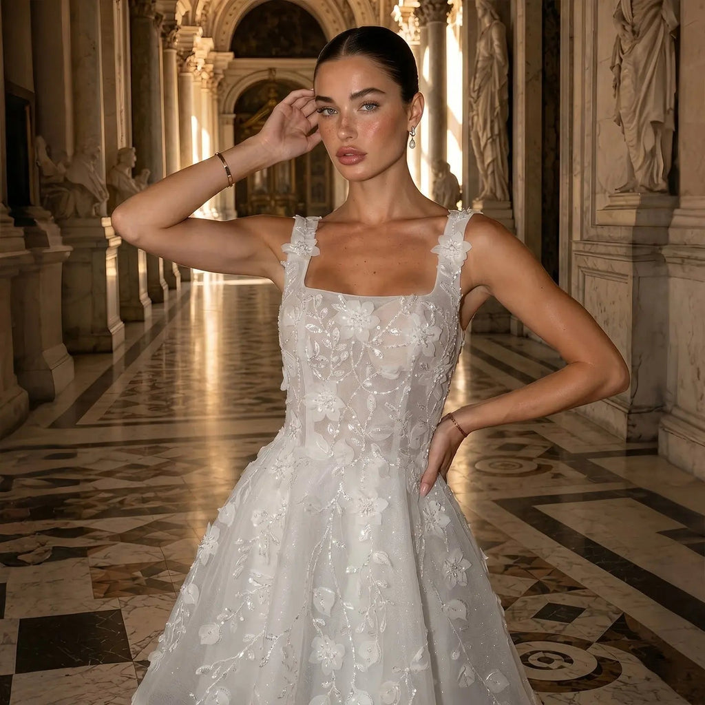 Luxury Off White 3D Floral Appliqué Short Wedding Dress with Sparkle Tulle SW722