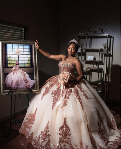 Vestido de quinceañera con escote corazón, estilo princesa, abullonado, color oro rosa, con apliques de cuentas, Y827
