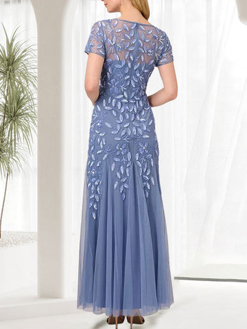 Vestido largo de sirena azul con cuello redondo para madre de la novia con cuentas