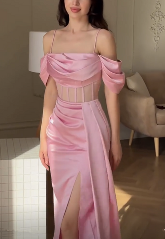 Elegantes Rosa Off The Shoulder Meerjungfrau Ballkleid Schlitz Abendkleid Y7625