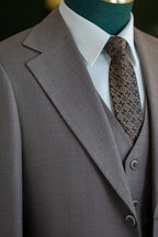 Taupe Wool 3-Piece Wedding Suit | Tailored Groom & Groomsmen Attire by 男装