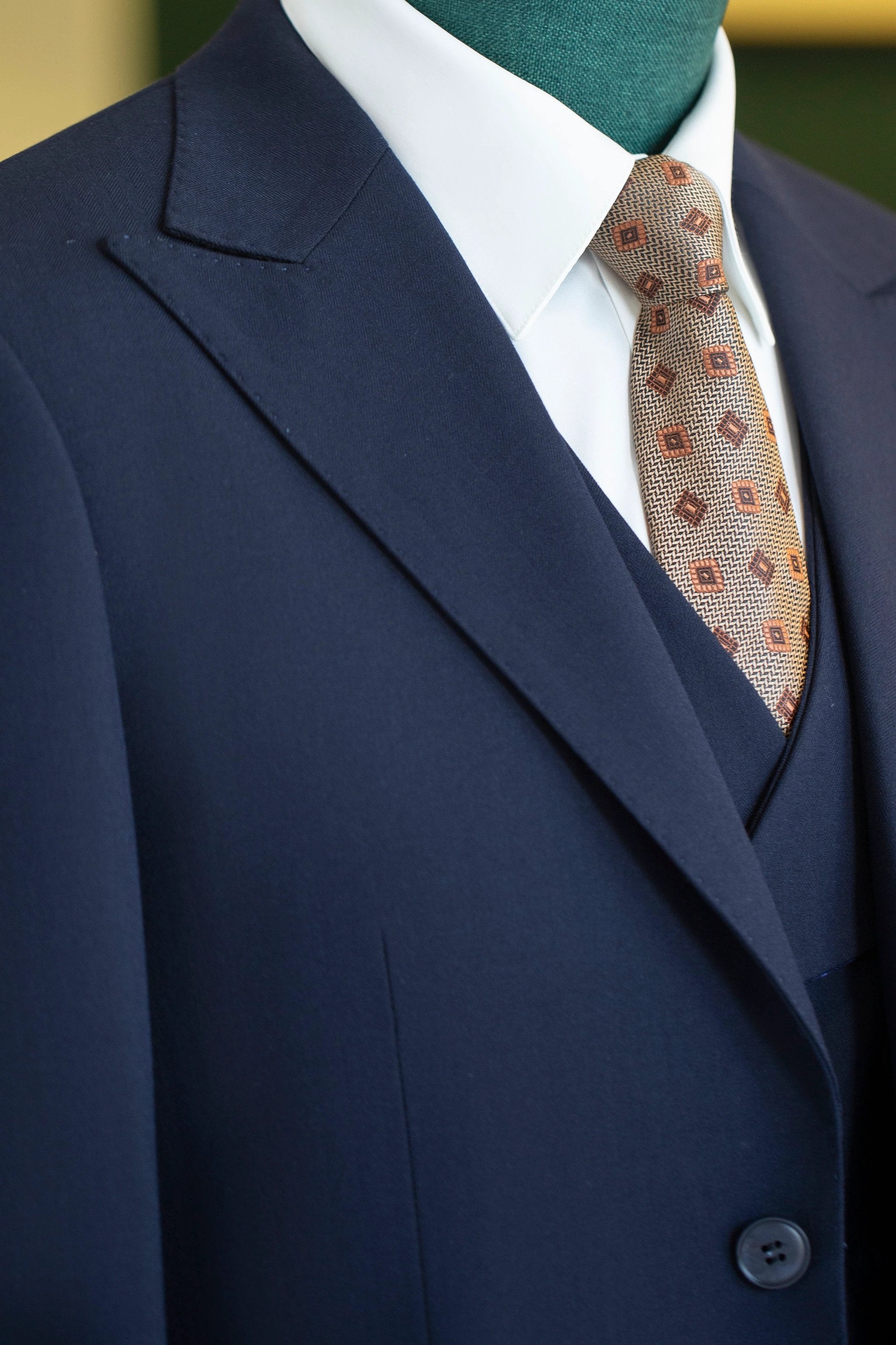 Navy Blue Wool 3-Piece Wedding Suit | Tailored Groom & Groomsmen Attire by 男装