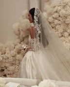 Arabic Lace Saudi Ball Gown Wedding Dress For Bride Strapless Pearls Satin Wedding Dresses Ruffle Dubai R Bridal Gowns Plus Size (ZD17412)