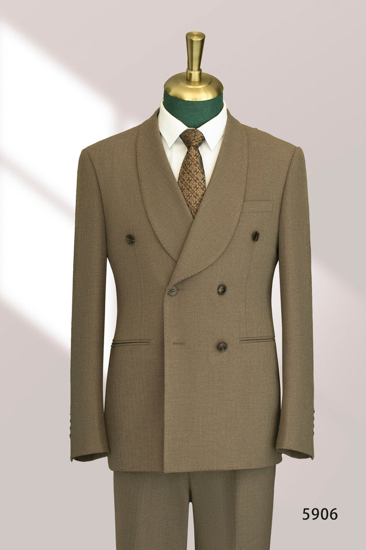 Taupe Wool Double-Breasted 3-Piece Wedding Suit | Tailored Groom &amp; Groomsmen Attire by 男装