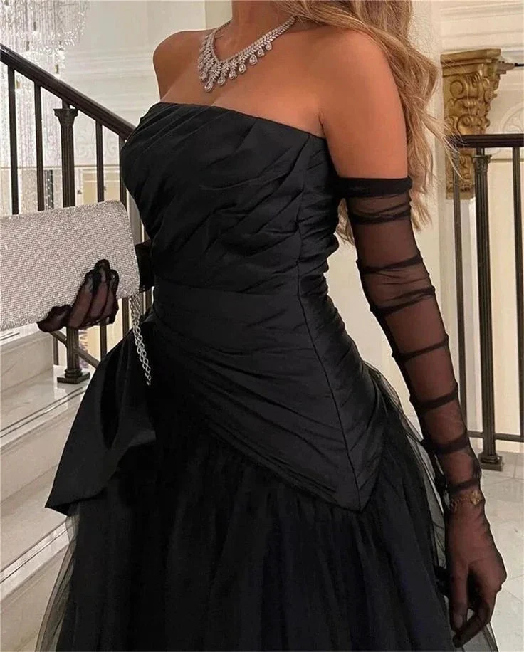 Sexy Strapless Puffy Tulle Prom Dress Black Evening Dress With Gloves Y7631 by simplepromdress