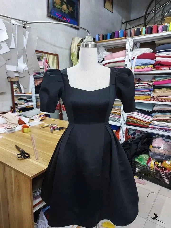 Women Retro Black Puff Sleeve Midi Dress Square Collar A-line Homecoming Dress Y4960 by simplepromdress