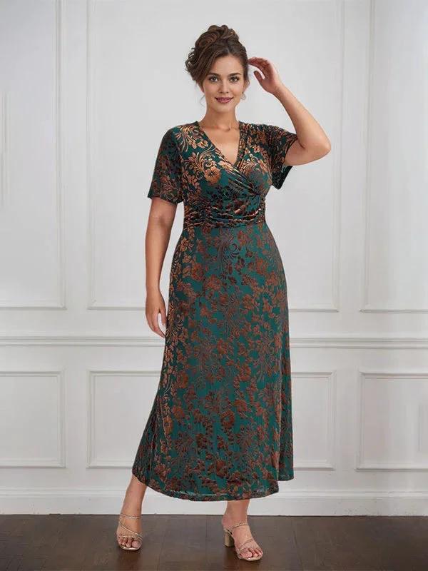Vintage Plain V-Neck Short Sleeves Velvet Tea-Length Mother of the Bride Dress With Slit by Dreamylily