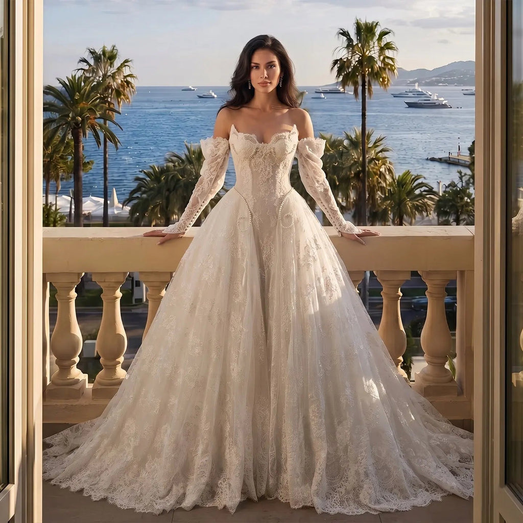 Off White Luxury Ball Gown Wedding Dress Beaded With Veil SW715