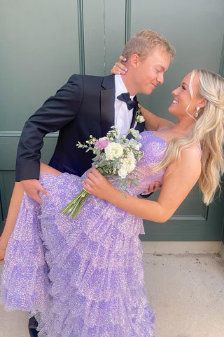Eleanor | Langes Ballkleid mit Stufen, Korsett und Rüschen aus Glitzertüll und Schlitz