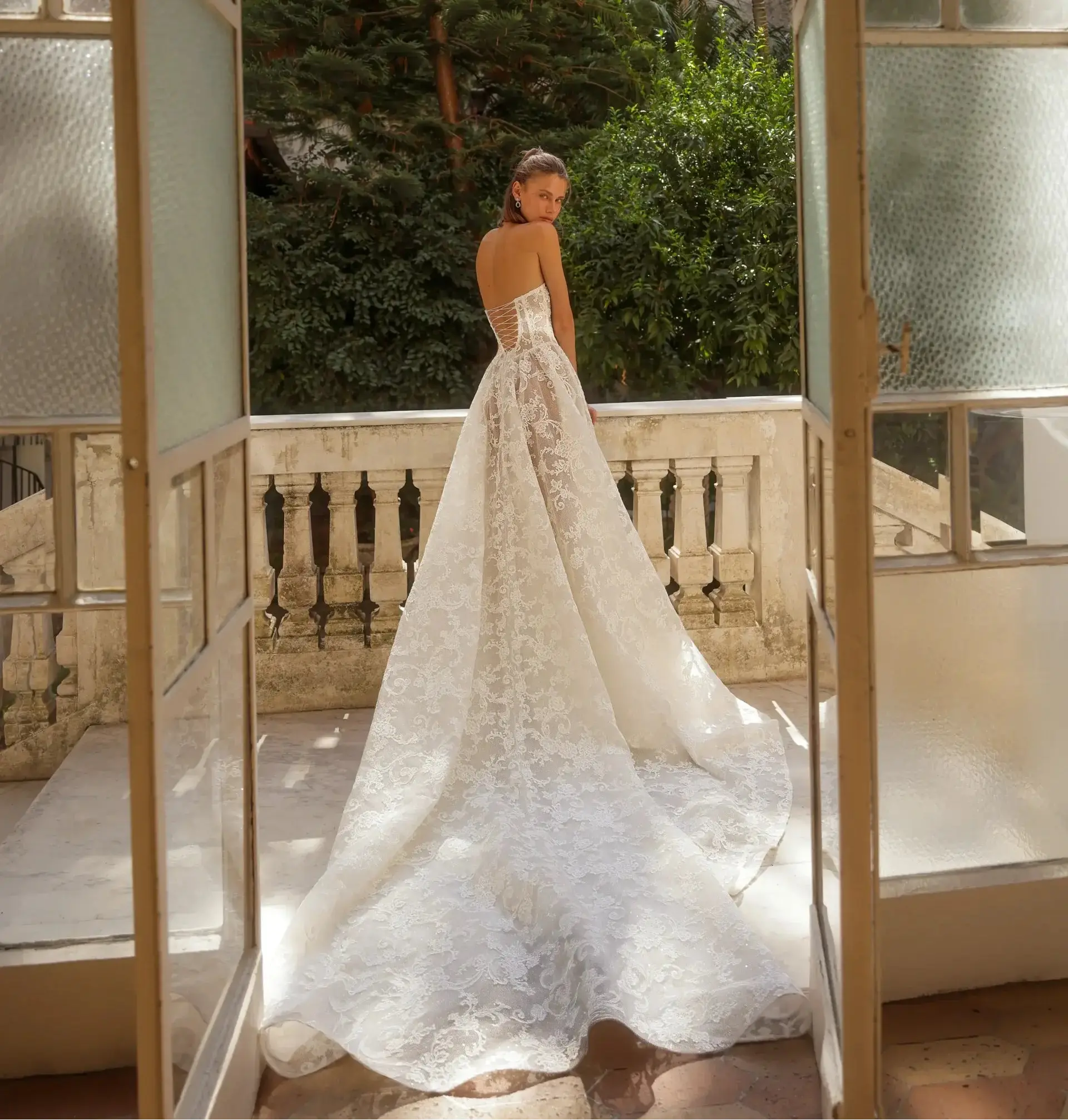 Bohemian Ivory Lace Sweetheart Neck High Slit Mermaid Wedding Dress SW183