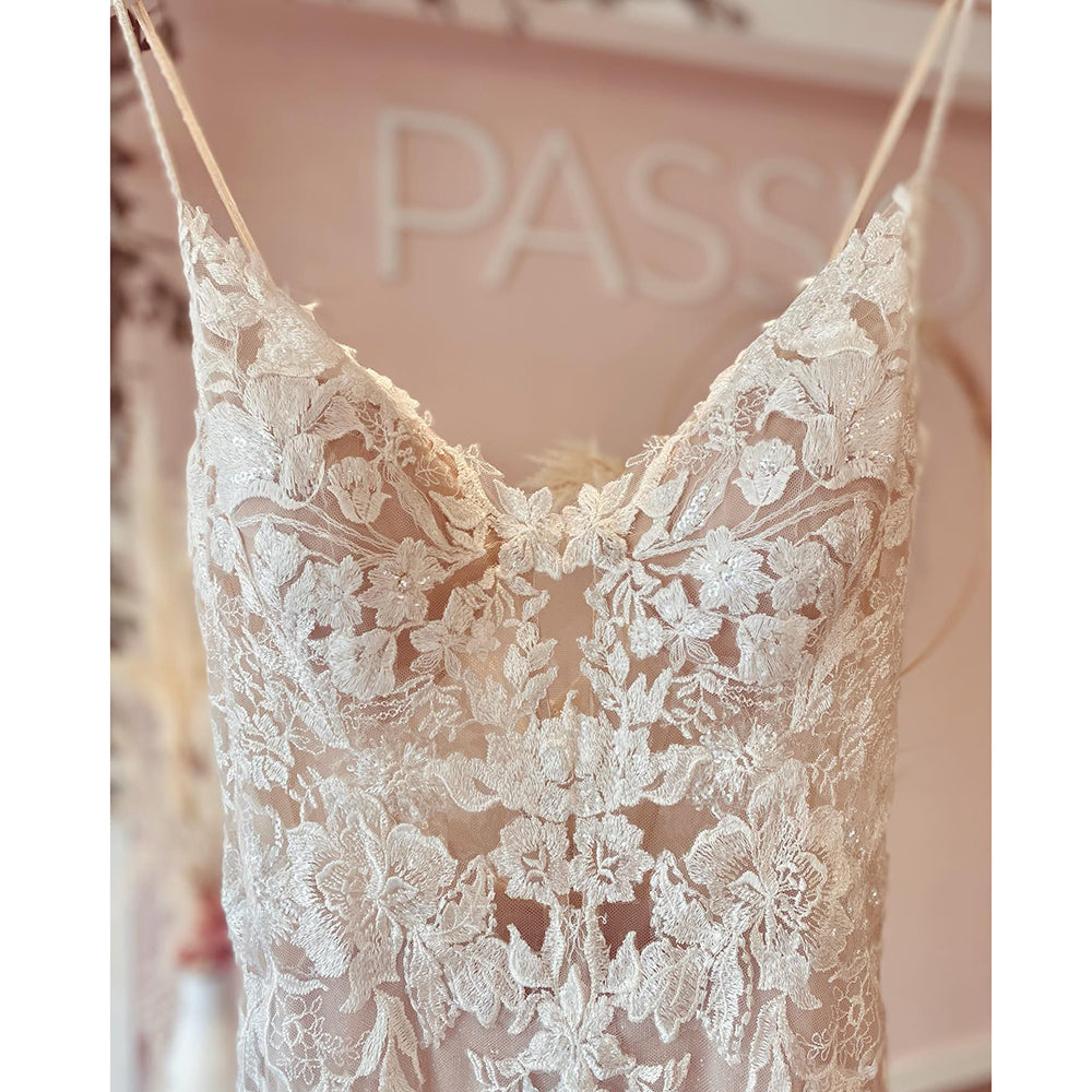 Spaghetti Straps Mermaid Wedding Dresses Champagne Bride Dress