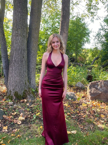 Sexy Abendkleid mit tiefem V-Ausschnitt Y5762