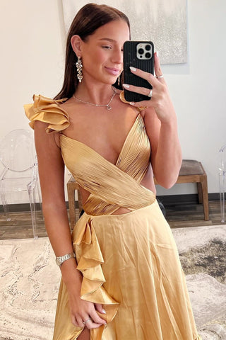 Brittany | Langes rotes A-Linien-Ballkleid mit Cut-outs und Rüschen und Schlitz