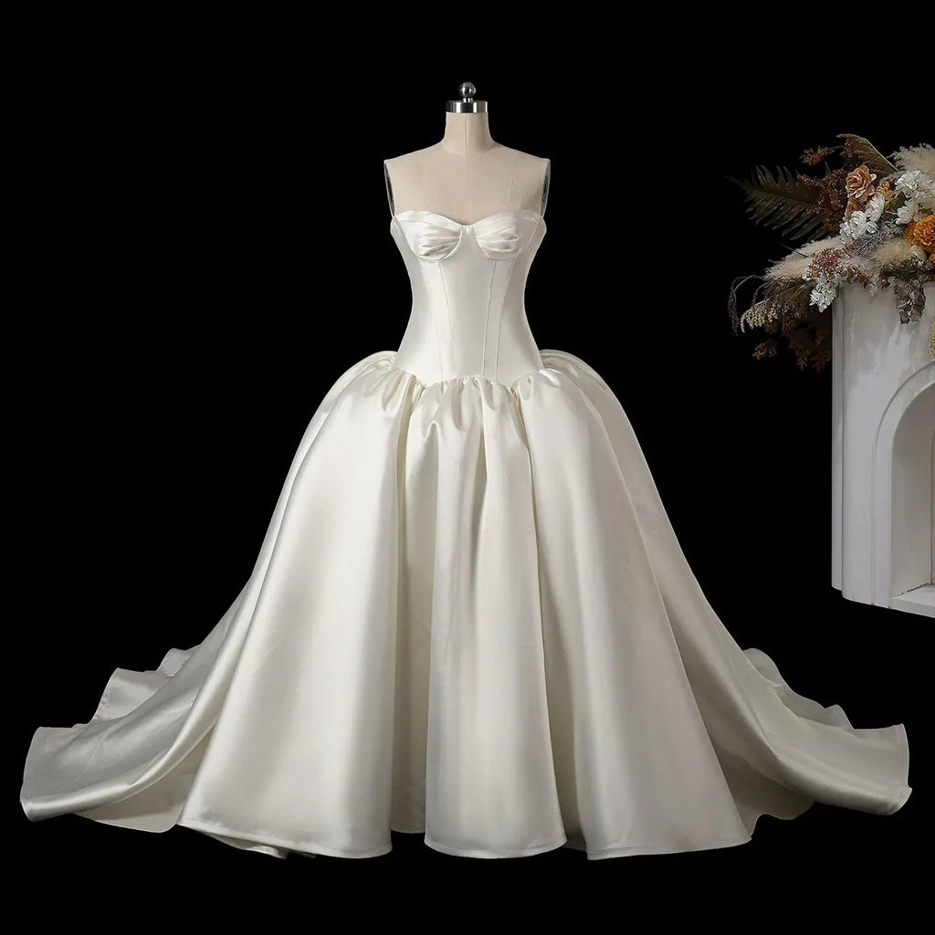 Classic White Satin Strapless Ball Gown Wedding Dress with Veil SW191