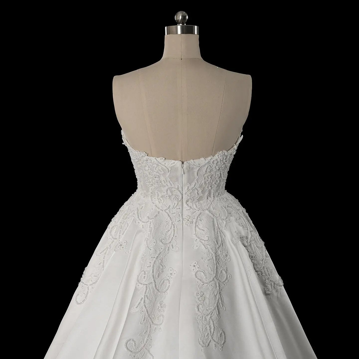 White Satin Strapless Wedding Dress Lace Appliques Sweetheart Neckline Ball Gown SW743