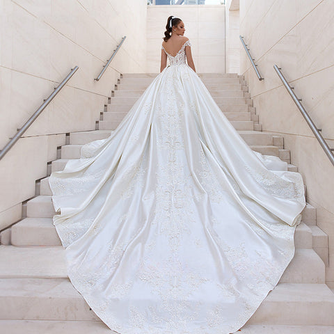 Sexy Off Shoulder Wedding Dresses A-Line Lace Applique Women's Elegant Sleeveless Beach Party Satin Beads Applique Bridal Gowns