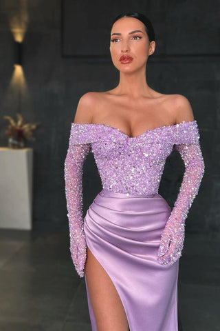 Vestido de fiesta de sirena con mangas largas y hombros descubiertos, lentejuelas y satén con abertura