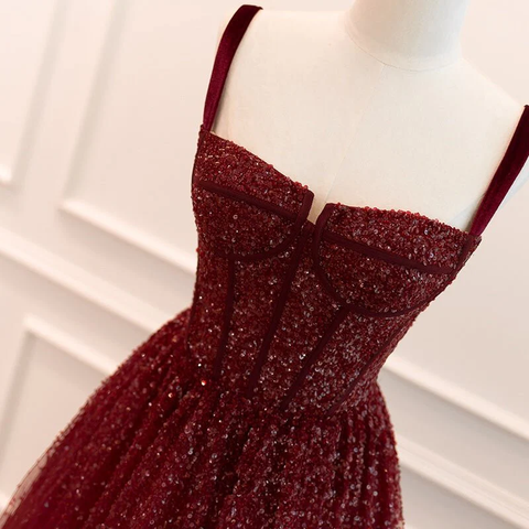 Gothic Burgund Spaghettiträger Pailletten Perlen Formales Ballkleid Tüll Party Abendkleid Y7586