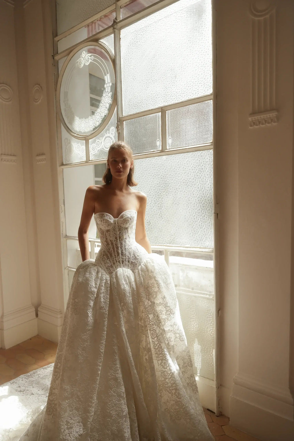 Bohemian Ivory Lace Strapless Ball Gown Wedding Dress SW193