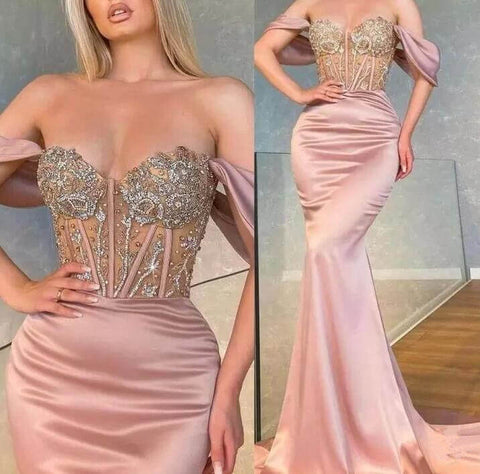 Langes, schulterfreies Meerjungfrau-Ballkleid aus Satin mit Herzausschnitt und Perlen