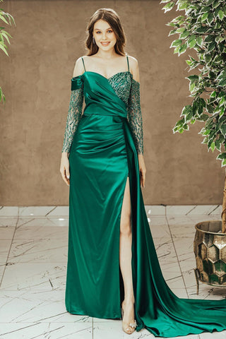 Vestido de fiesta con tirantes finos, lentejuelas, abertura y pliegues, color esmeralda