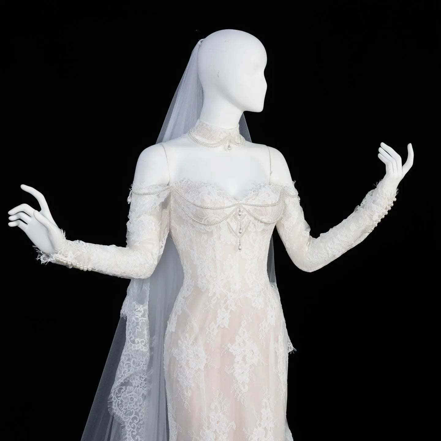 Elegant Ivory Sweetheart Neckline Sheer Lace Mermaid Wedding Dress with Veil SW171