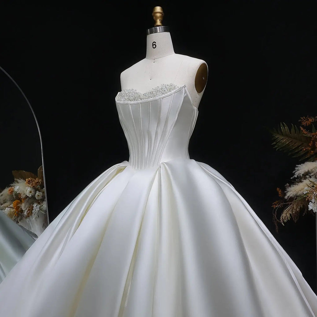 Luxury Pearl Strapless Ball Gown White Wedding Dress SW586
