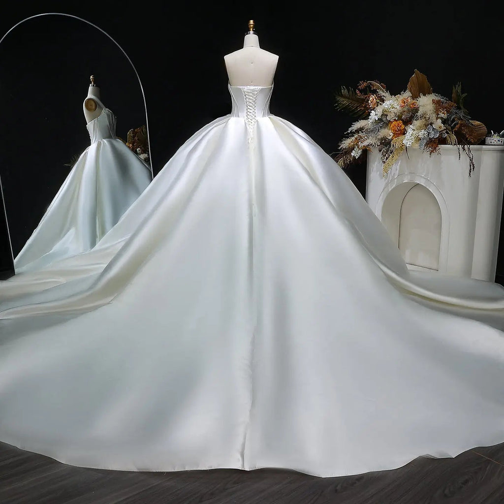 Luxury Pearl Strapless Ball Gown White Wedding Dress SW586