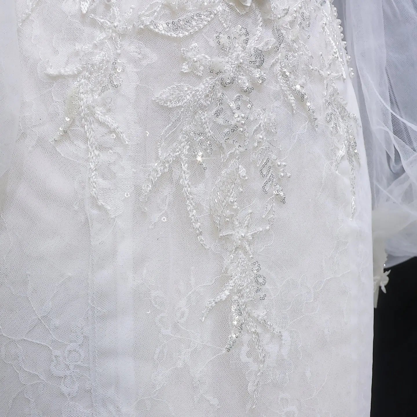 White  Off‑The‑Shoulder Puff Sleeve 3D Floral Mermaid Wedding Dress SW630