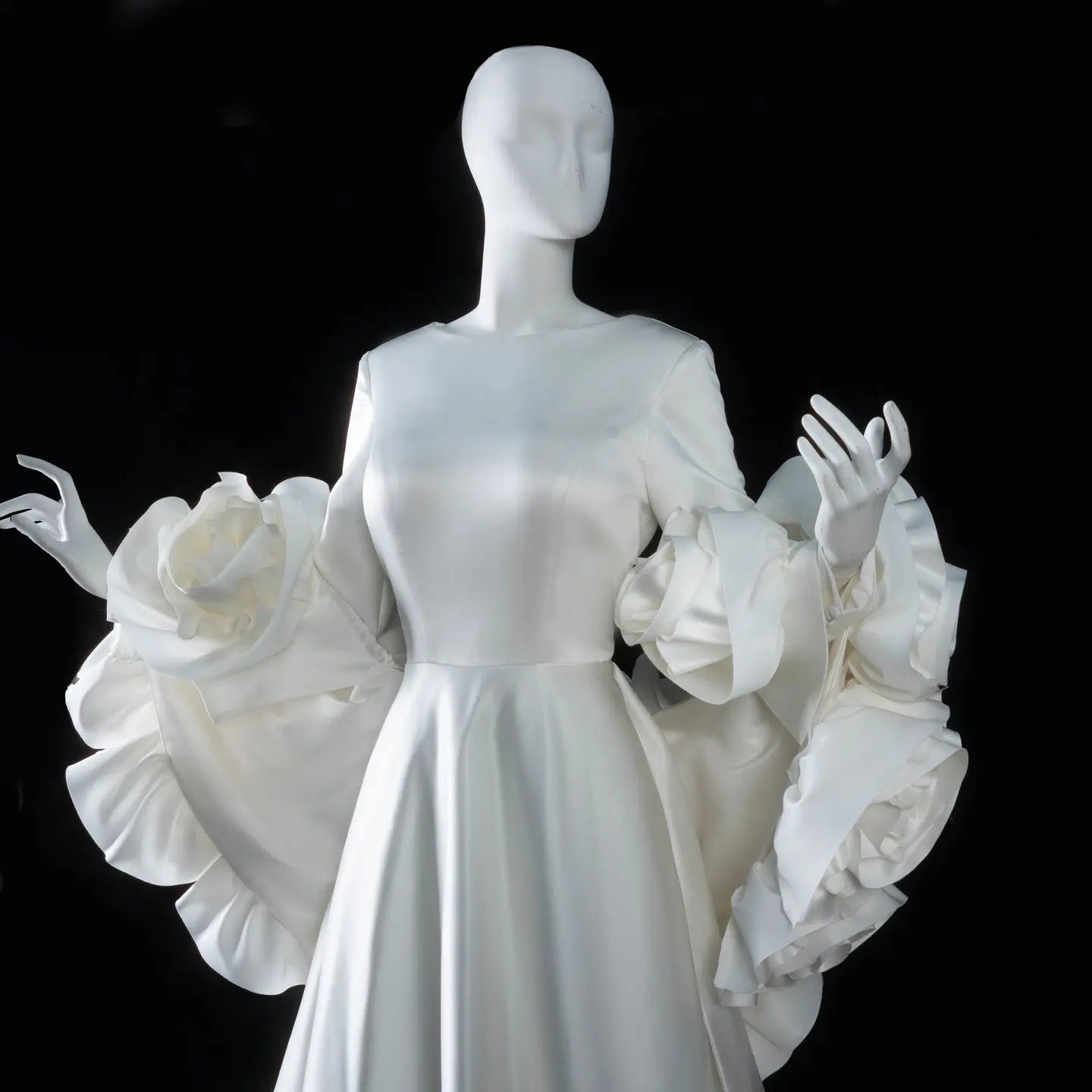 Ivory  Romantic A-Line Satin Wedding Dress 3D Rose Floral With Veil  SW661