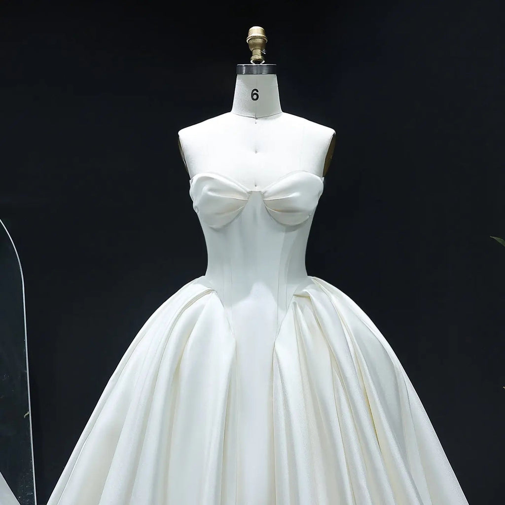 Luxury Sweetheart Satin Ball Gown Wedding Dress with Overskirt SW010