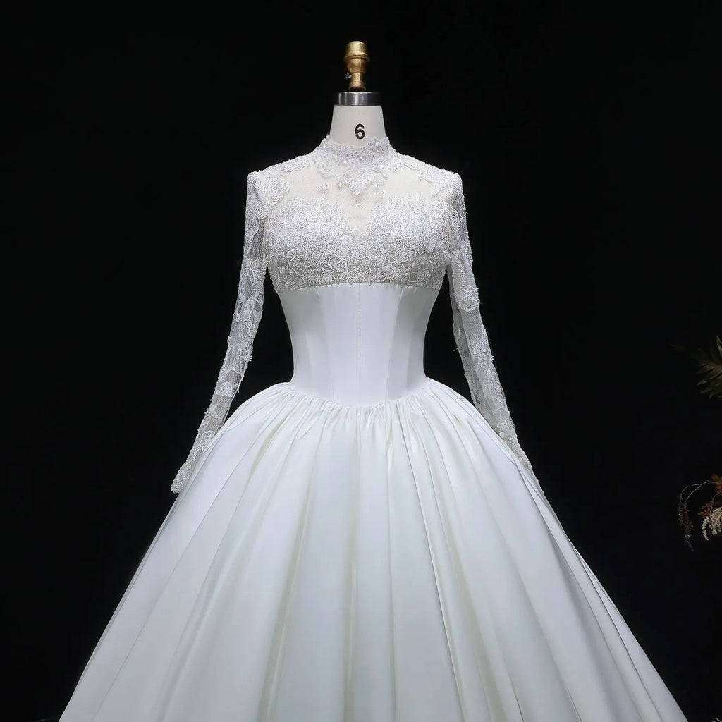 Classic Long Sleeve Lace Ball Gown Wedding Dress SW075