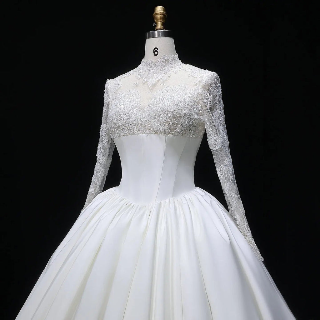 Classic Long Sleeve Lace Ball Gown Wedding Dress SW075